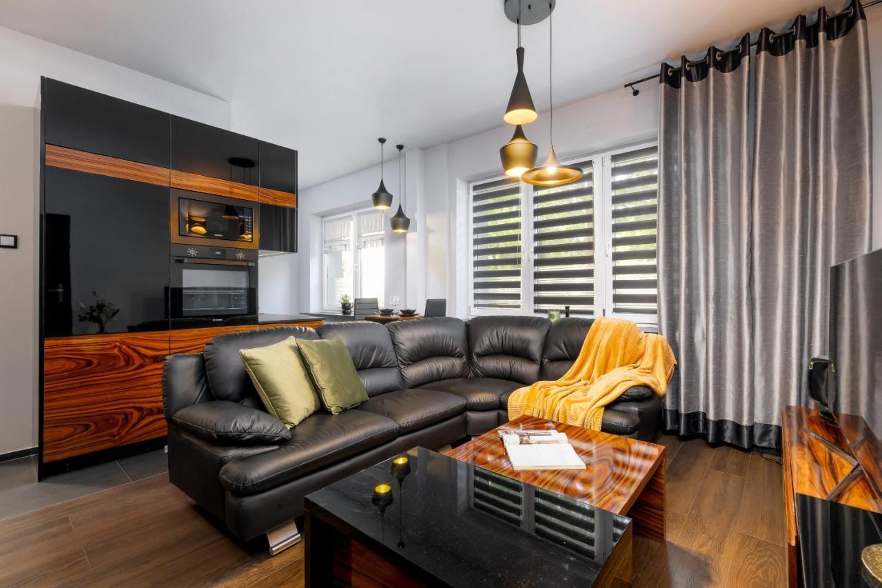 Stylish Korfantego Apartment Next To Spodek By Noclegi Renters Kattowitz Exterior foto