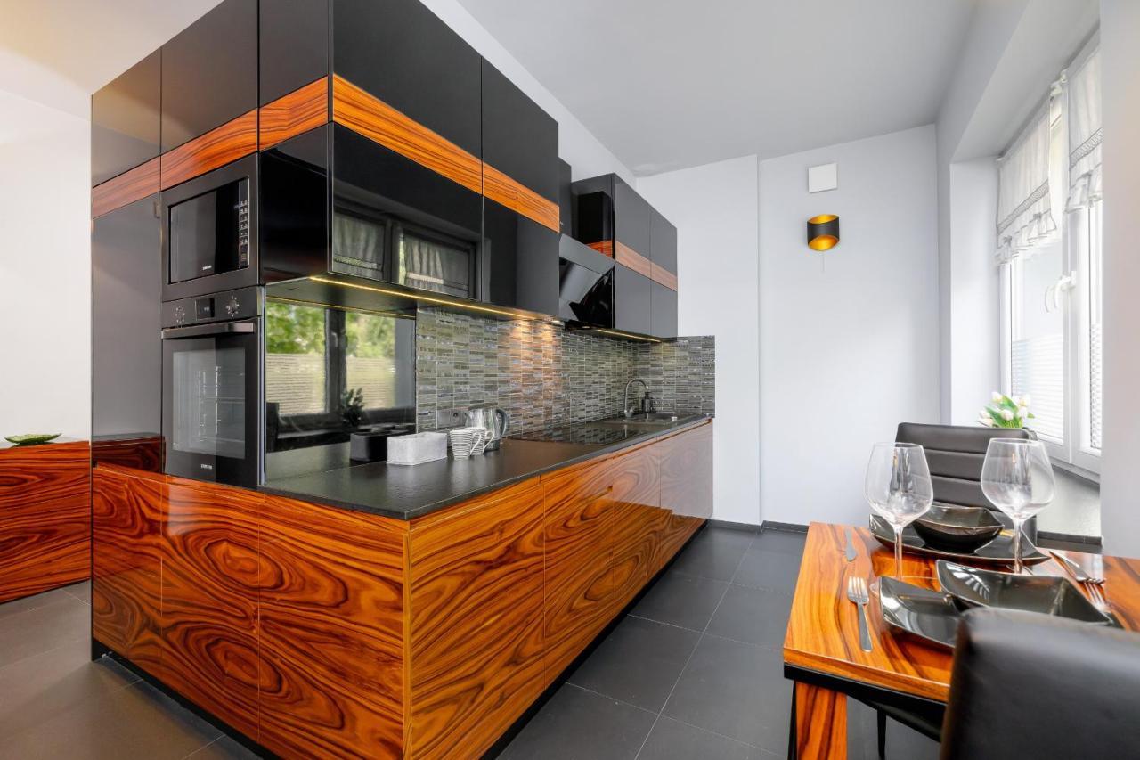Stylish Korfantego Apartment Next To Spodek By Noclegi Renters Kattowitz Exterior foto